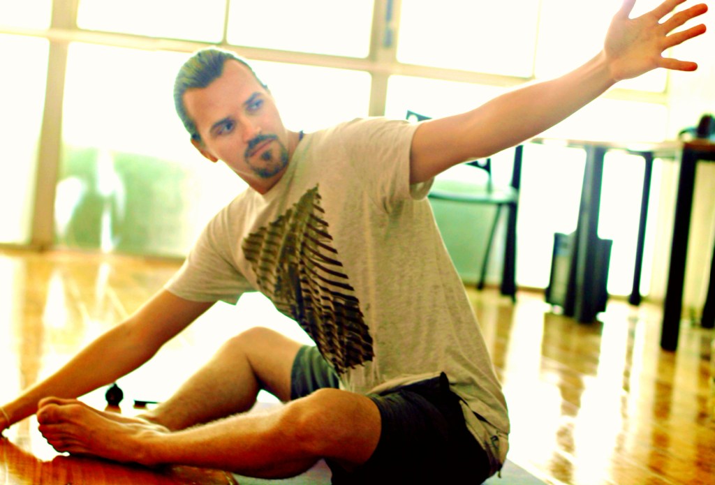 What you don’t see in yoga class – O que os olhos não veem na sala de&nbsp;yoga